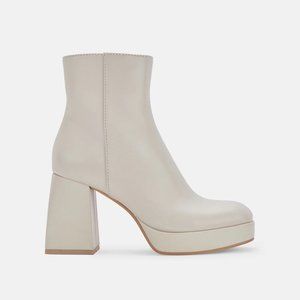 Dolce Vita Ulyses Boots in Ivory (NWT)